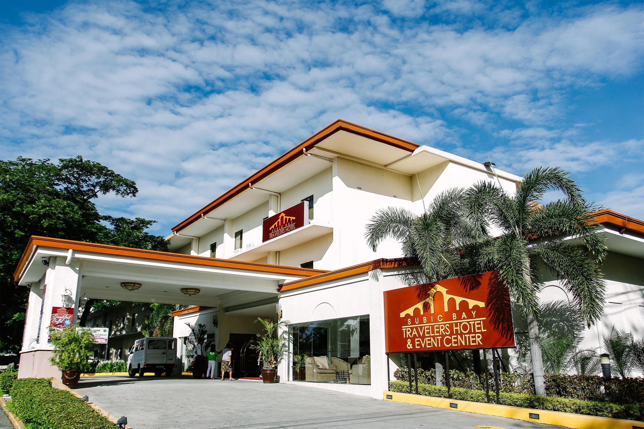 About Us - Subic Bay Travelers Hotel